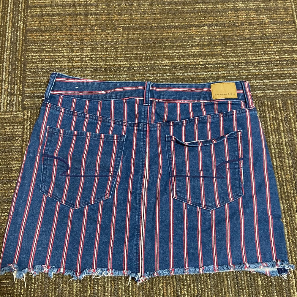 American Eagle Skirt - Picture 2 of 4